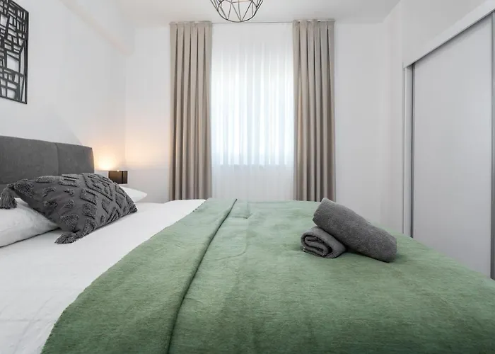 Luxury Sea View Levin