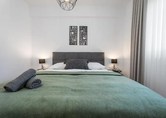 Luxury Sea View Levin Apartman *